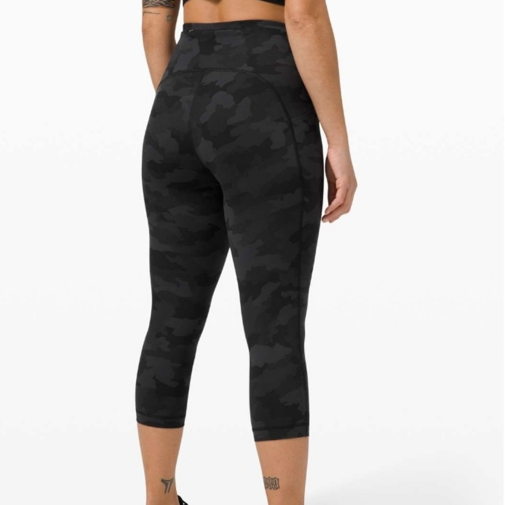 Lululemon Swift Speed High-Rise Crop 21", Size 4